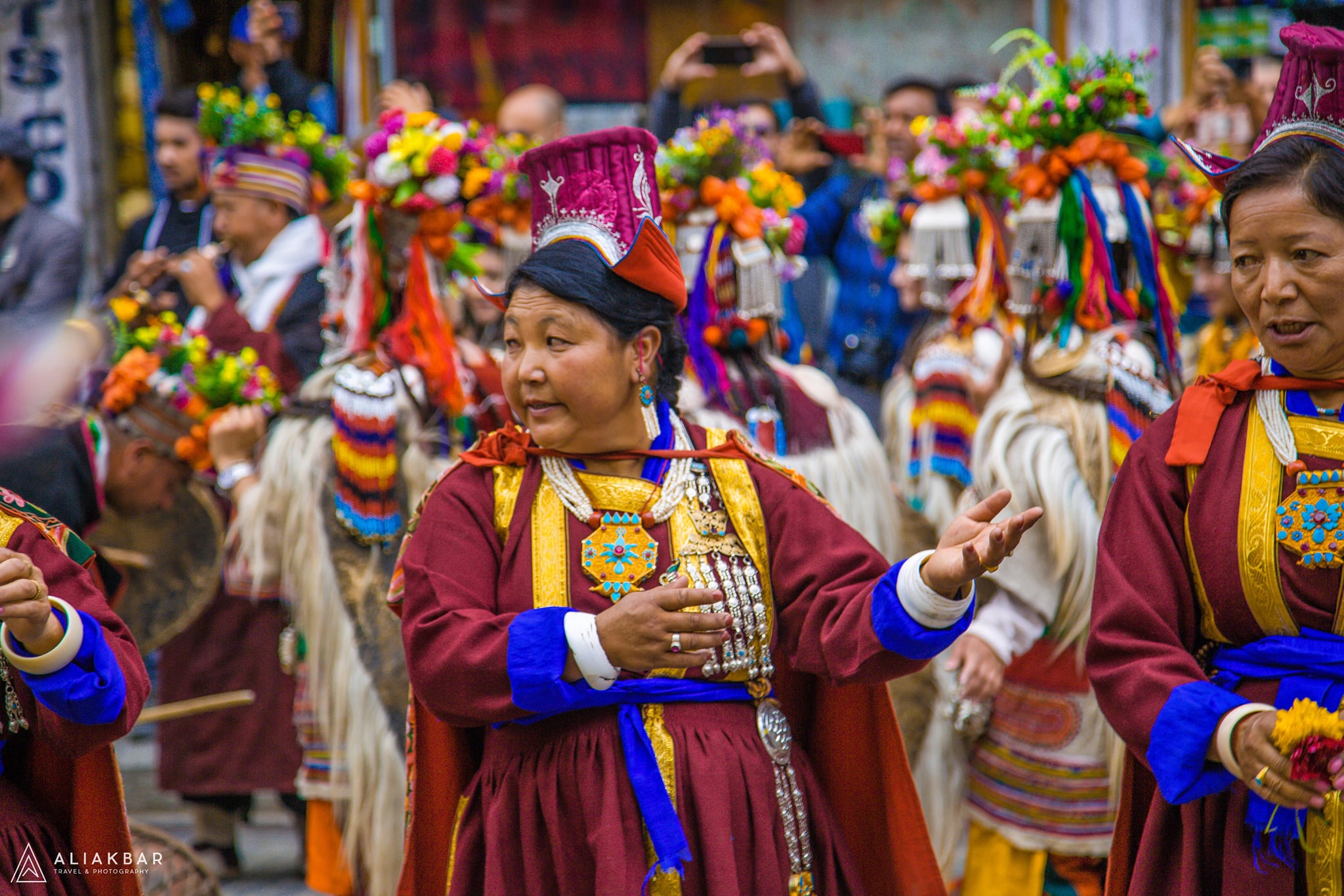 Tibetdə poliandriya: 1 arvad və külli miqdarda ər