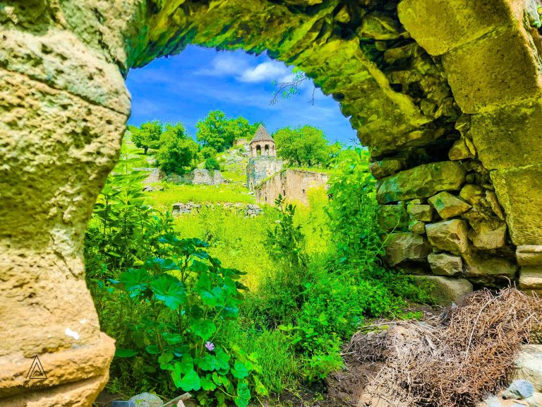 Gədəbəyin Mahrasa məbədi