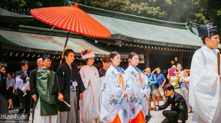 Yaponiyada toya çağırsalar bilin ki…